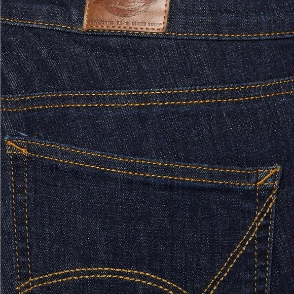 NEW!! Dickies Women’s Perfect Shape Denim Bermuda Shorts – Size 10, NWOT! - Picture 4 of 6